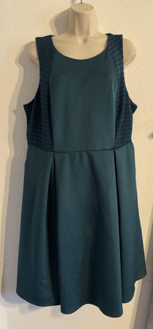 Torrid Women’s Dark Green Sleeveless Dress Fit & Flare Size 16 Pockets